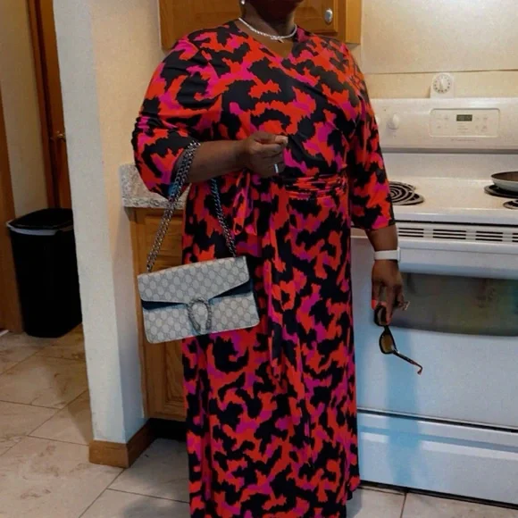 Source Unknown Vibrant Red and Black Long Sleeve Dress - Picture 1 of 1